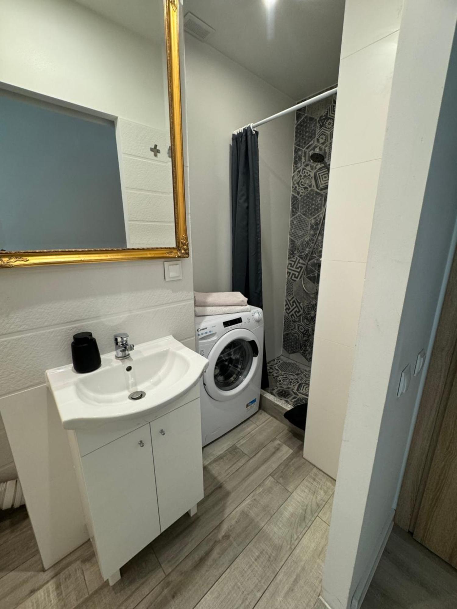 Appartement Apartament Katowicka à Poznań Extérieur photo